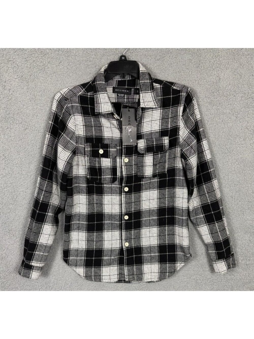 Decibel Mens Black & White Plaid Flannel Button-Up Shirt Long Sleeve Small NWT's